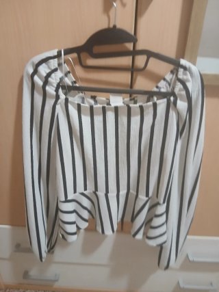 Blusa marinera rayas blancas y negras