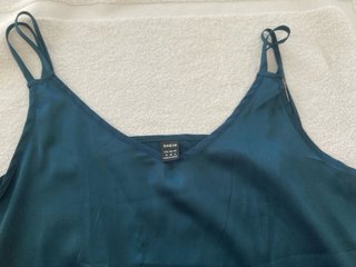 Camiseta de tirantes SHEIN azul