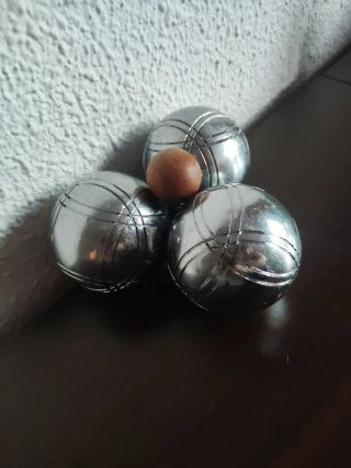 Bolas de Petanca Metálicas y Madera