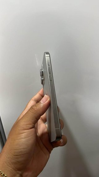 iPhone 15 Pro Max Grigio