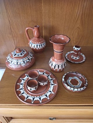 Juego de cerámica artesanal