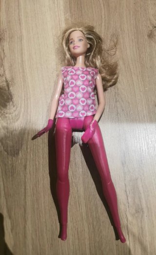 Muñeca Barbie con Caballo que camina