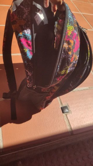 Mochila escolar con estampado de mariposas