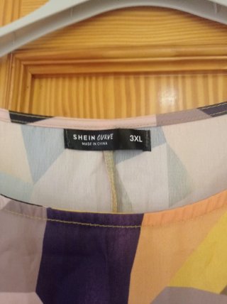 Lote Pantalón Verde y 2 Camisetas Estampadas