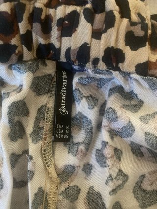 Pantalón corto estampado leopardo