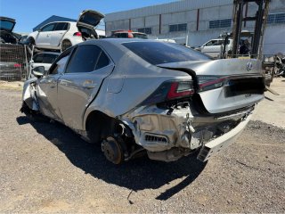 Despiece Lexus IS300H 2.5i
