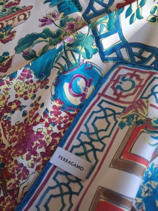 Foulard Salvatore Ferragamo Originale