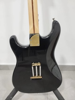Fender Stratocaster USA Negra