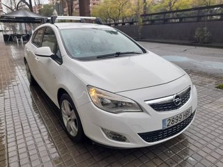Opel Astra 1.4 Essentia