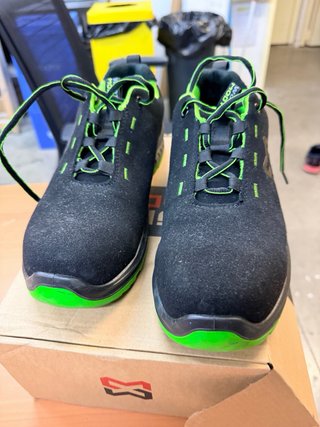 Zapatillas de trabajo Würth Modyf negras y verdes