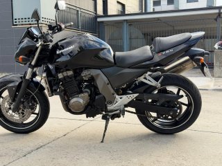 Kawasaki Z750