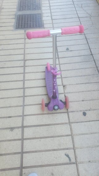 Patinete 3 ruedas morado niña
