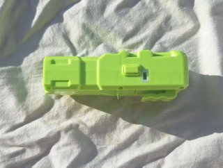 Lanciabeyblade verde neon