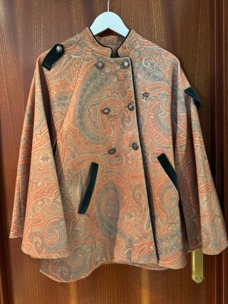 Capa Montepicaza Talla Única