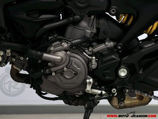 DUCATI MONSTER