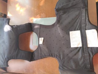 Equipación Hípica: Chaleco, Cascos y Guantes