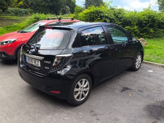 Toyota Yaris Hybrid Active 2012