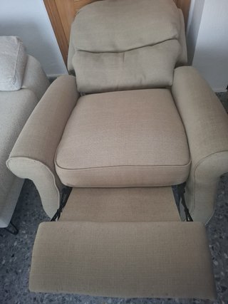 Sillón reclinable beige tela