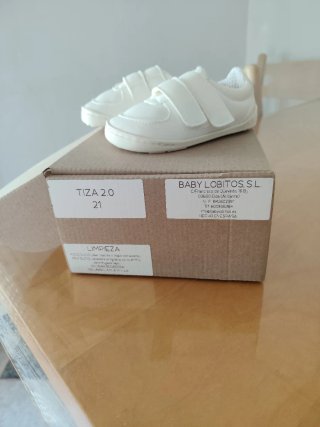 Zapatillas barefoot Babylobitos t21. Sin estrenar