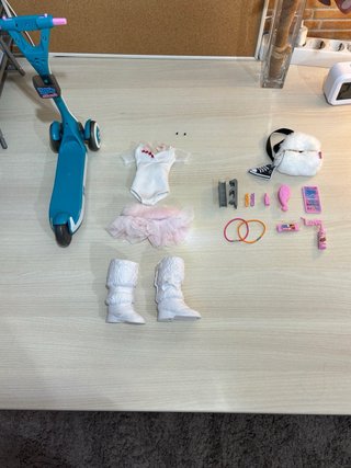 Muñeca Nancy con vestido rosa y botas