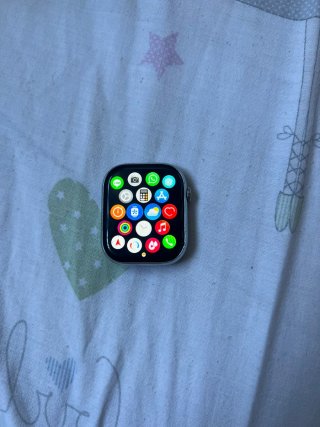 Apple Watch, cinturino bianco nuovo
