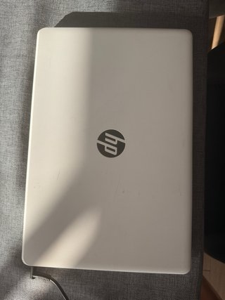 Portátil HP 17,3 i5 8GB RAM 1TB