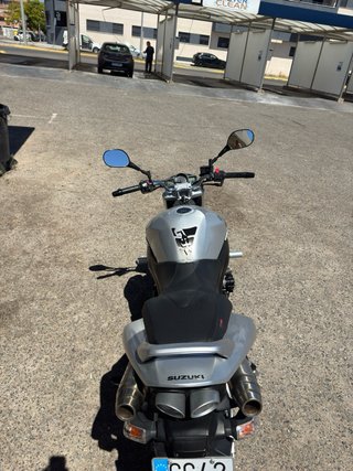Suzuki GSR 600 Naked 2007