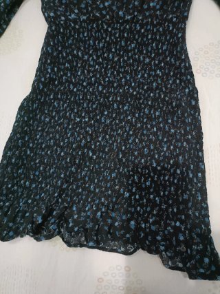 Vestido Brownie floral negro y azul Talla XS/S