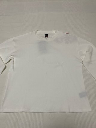 Camiseta Derschutze manga larga bordado