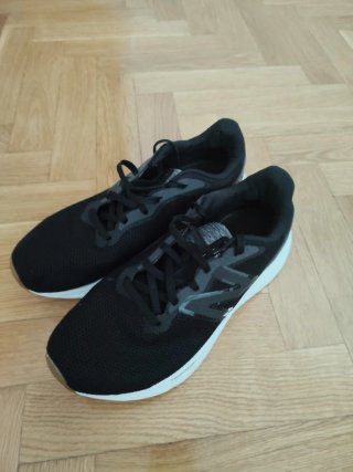 Zapatillas New Balance Running Negras Talla 41,5