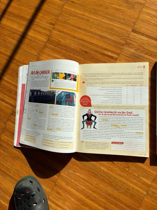 A punt 5, C1 Curs de català : llibre de l'alumne