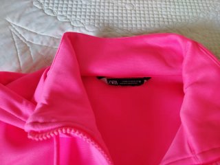 Chaqueta corta Zara fucsia