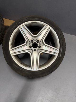 Llantas Mercedes AMG 21 pulgadas.