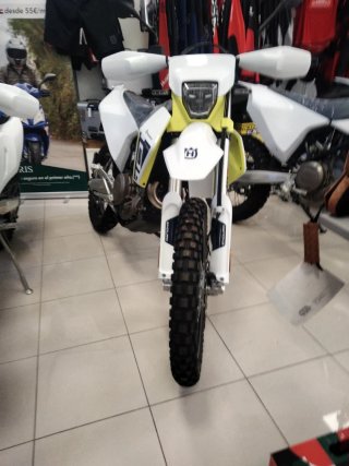 Husqvarna 701 Enduro Blanca y Amarilla