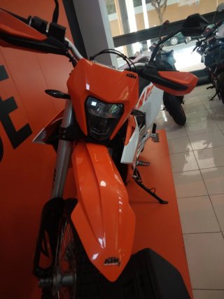 KTM 690 Enduro