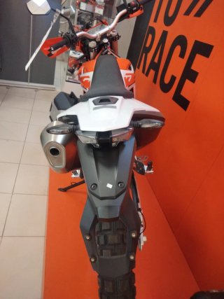 KTM 690 Enduro