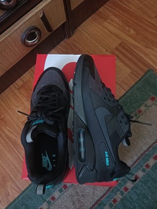 Zapatillas Nike Air Max negras y turquesa