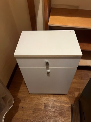 URGENTE: 2 divani di tela + 3 mobili