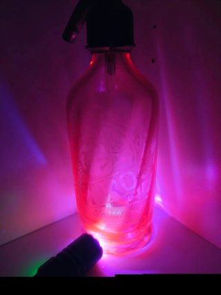 Pequeño Sifón de Colección. Cristal de Selenio.