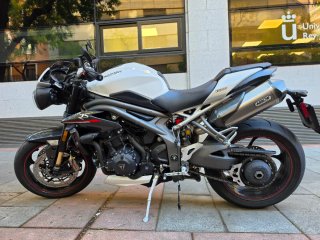 Triumph Speed Triple 1050 RS 10.000km