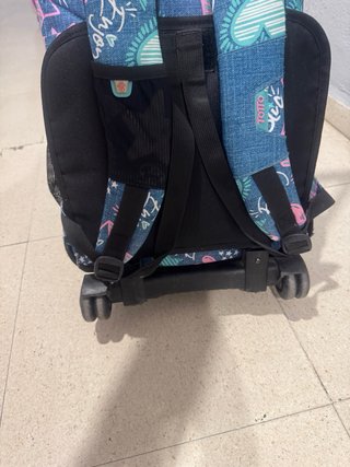 Mochila Totto con ruedas azul y morada