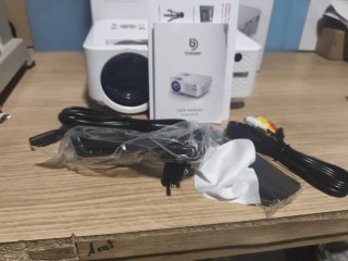 Proyector Bomaker Home Theater C9 Blanco
