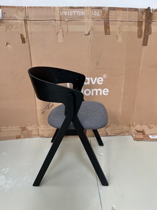 Sedia Kave Home Godia impiallacciato frassino