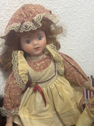 Set di bambole antiche
