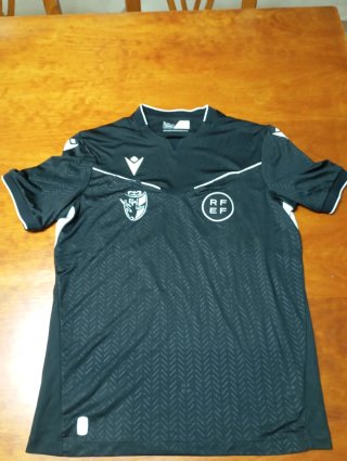 Camiseta árbitro RFEF Negra y Amarilla