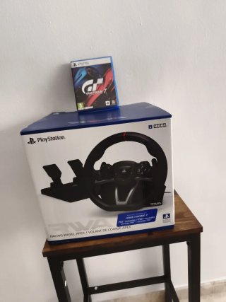 Volante HORI RWA PS4/PS5 + Gran Turismo 7