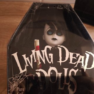 Living Dead Dolls Tenebre Serie 21