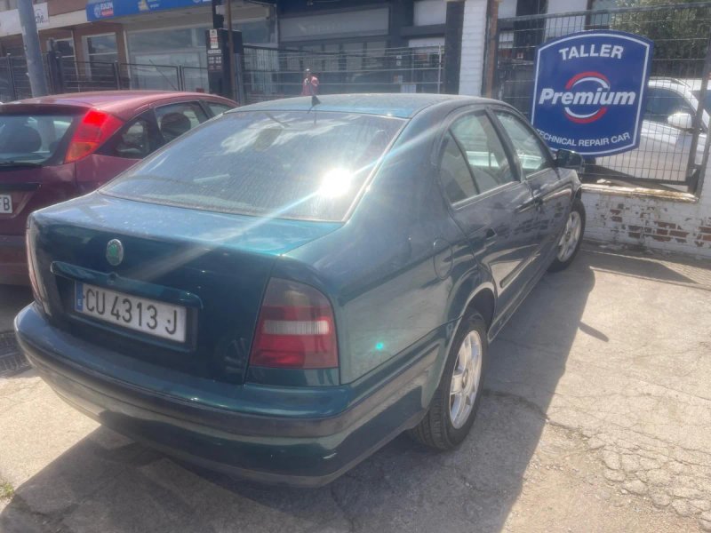 Skoda Octavia 1999 - foto 1