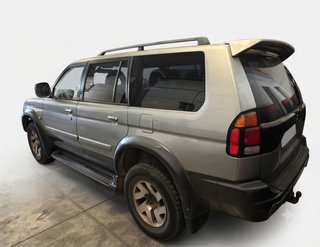 Mitsubishi Montero 2000