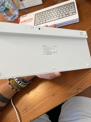Tastiera Wireless Bluetooth Trust NADO QWERTY
